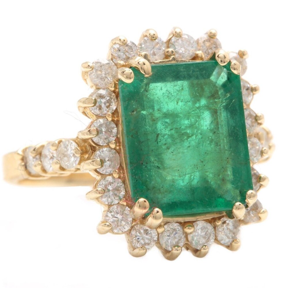 4.90 Carats Natural Emerald and Diamond 14K Solid Yellow Gold Ring - Picture 2 of 9